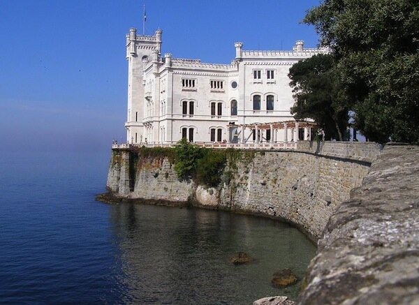 CastelloMiramareTrieste_V395